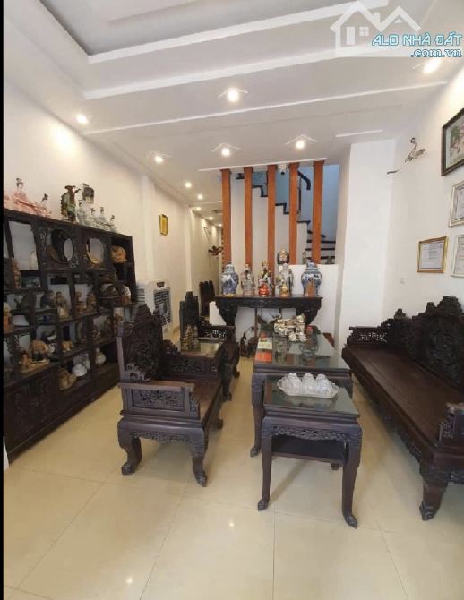 Bán nhà phân lô Tây Hồ, ngõ 3 ô tô tránh, 50m, 15 tỷ