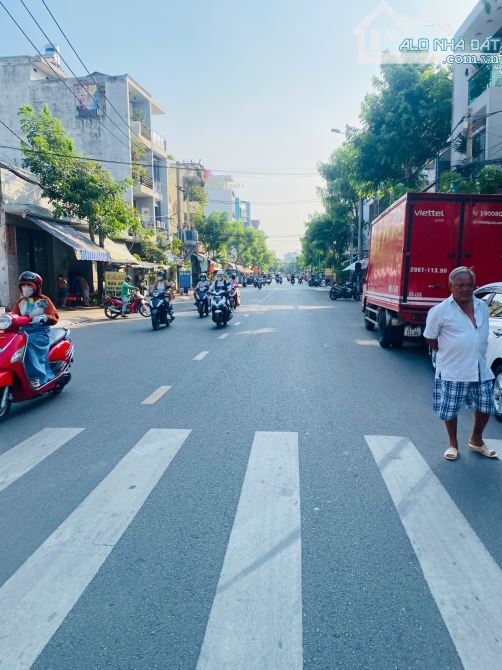 BÁN NHÀ TÂN BÌNH, LÔ GÓC HẺM 8M , 85M2. 4 TẦNG. GẦN NGUYỄN PHÚC CHU