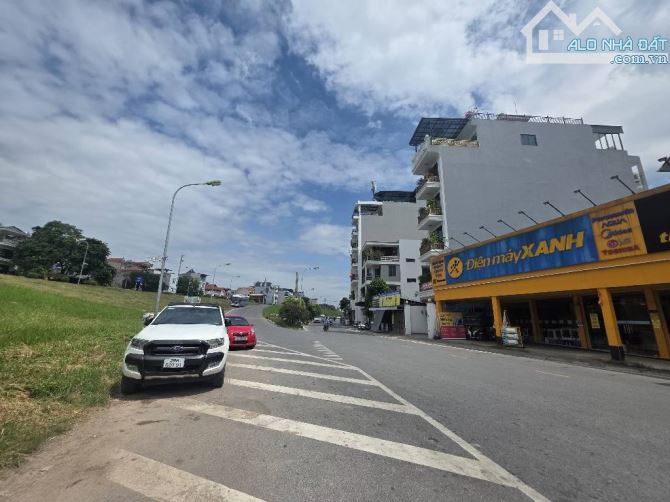MẶT PHỐ NGỌC THỤY – VIEW SÔNG ĐUỐNG – VỈA HÈ RỘNG – KINH DOANH DÒNG TIỀN 	•	Hàng siêu hiếm