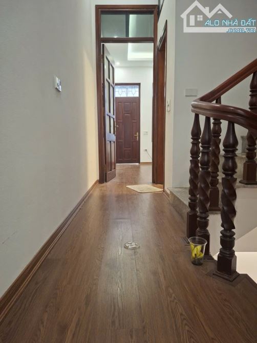 Giá H.IẾM phố Thanh Am 60m2- 4 phòng ngủ- 6.6 tỷ, dân xây chắc chắn,gần phố Nam Đuống