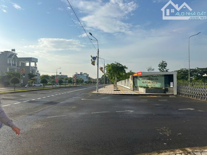 ĐẤT GIÁ RẺ NGAY MẶT TIỀN ĐƯỜNG 25B KẾT NỐI THẲNG SÂN BAY LONG THÀNH- 180M2 GIÁ 2 TỶ 3, SHR