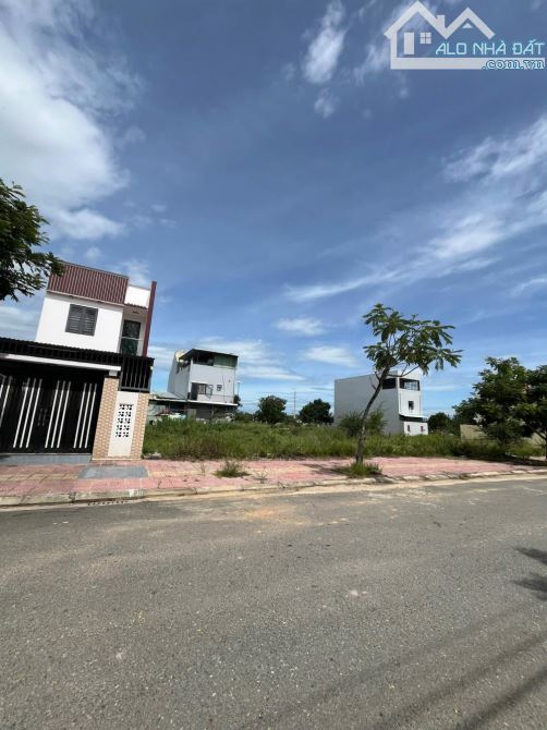 Chủ ngộp giảm sâu còn 1tỷ850 đất đẹp 220m² ngay KCN Nhơn Trạch,đường Hùng Vương