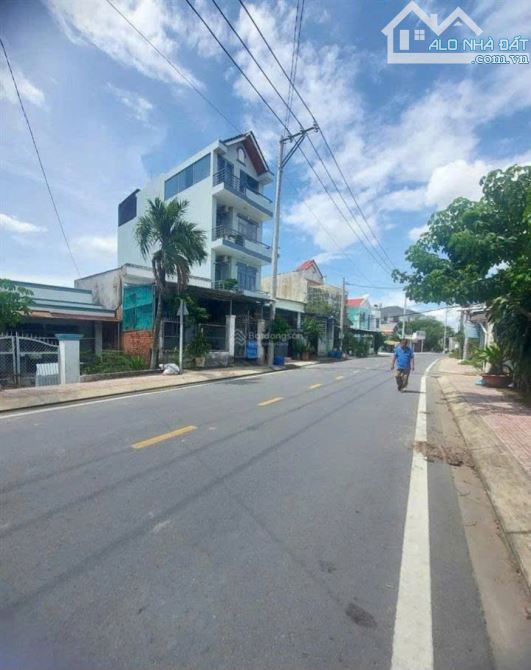 CƠ HỘI VÀNG – ĐẤT 126m² NGAY SÂN BAY LONG THÀNH – GIÁ CẮT LỖ CHỈ 2 TỶ 3