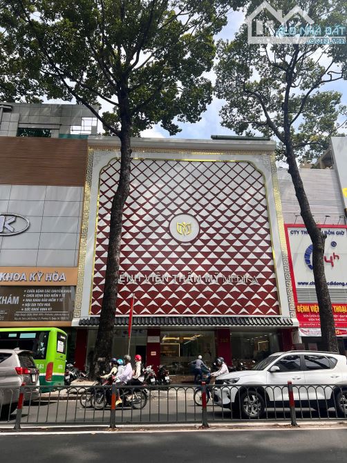Siêu Phẩm Nhà Mặt Tiền Đường 3/2 Phường 12 Quận 10 DT:5x25m 3 Tầng HĐT:120Tr Giá:42Tỷ