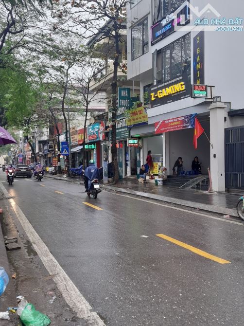 Mặt phố Trần Cung, phường Nghĩa Đô 135m2, Mt6m, lô góc KD sầm uất chỉ 30 tỷ.