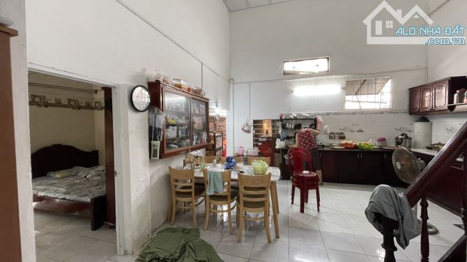 🏫Bán Nhà Chính Chủ : Mặt Tiền Đường Hòa Mỹ.  🌹DT 148m2 - (6×25m) sổ đẹp vuông vức.  🎄Vị