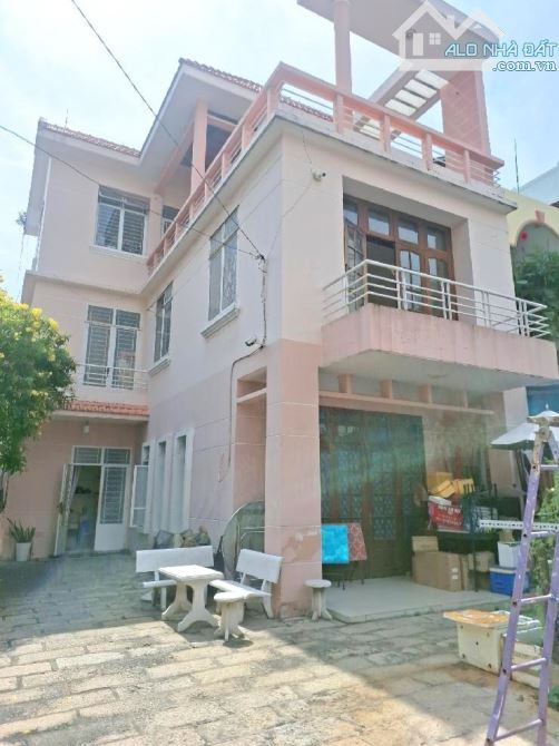 BÁN NHÀ 3 TẦNG – LÝ PHỤC MAN Q7 – DIỆN TÍCH KHỦNG 10x27M