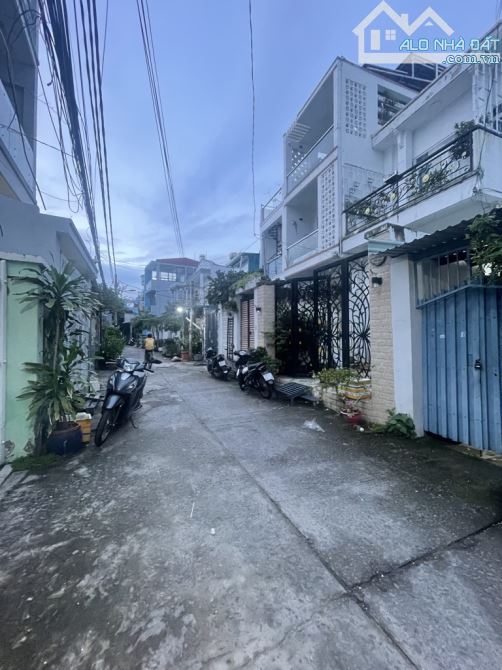 BAO ĐẦU TƯ,GIÁ RẺ, NHÀ CẤP 4, DIỆN TÍCH LỚN, 120M2, LƯU HỮU PHƯỚC, P15 Q8, CHỈ 57TR/M2