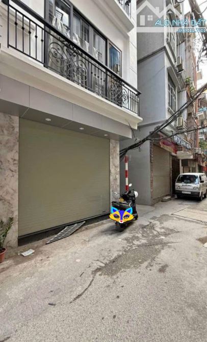 AI NHANH. NHÀ HÀNG XÓM VINHOMS RIVERSIDE, LÔ GÓC, Ô TÔ TRÁNH,GA RA Ô TÔ, THANG MÁY,GIÁ HỜI