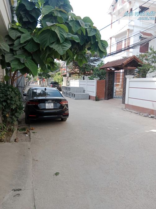 ĐẠI MẠCH 90M2 - Ô T Ô VÀO ĐẤT - 10M RA Ô TÔ TRÁNH ĐỖ - SIÊU GẦN CHỢ VÀ TRƯỜNG HỌC