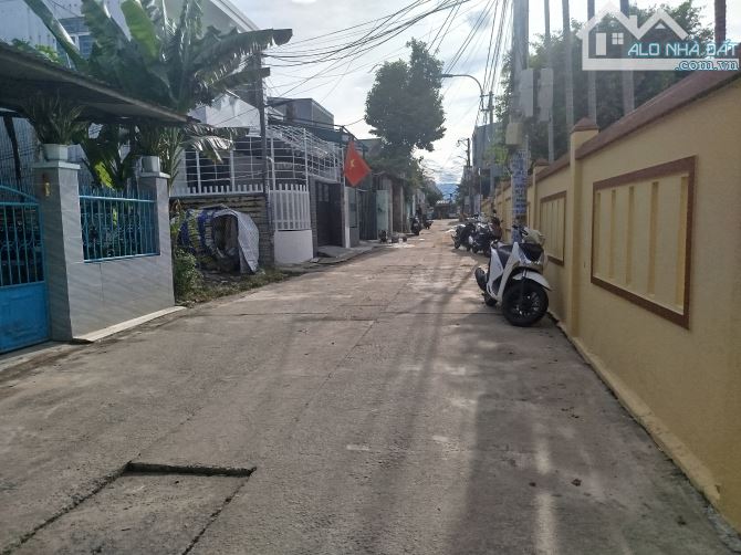 Bán lô đây diện tích rộng kiệt ô tô