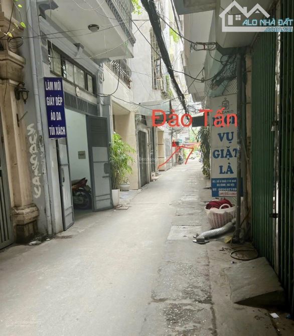 Cho thuê nhà ô tô Đào Tấn, Ba Đình, 45m2, 5 tầng, 5 ngủ, 21 triệu.