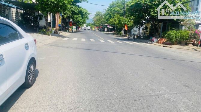 Bán lô đất mặt tiền rộng đường ĐOÀN HỮU TRƯNG