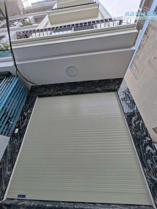 BÁN NHÀ THƯỢNG THANH HƠN 7 TỶ - CÓ THANG MÁY - DT RỘNG 50M , GẦN Ô TÔ