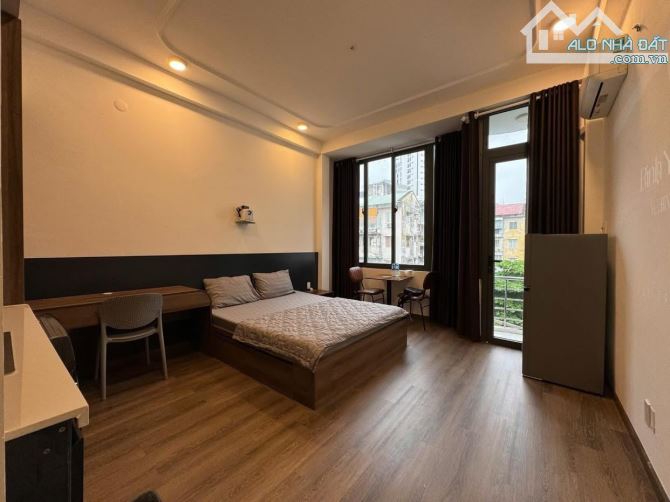 Cho Thuê Căn Hộ Full Nội Thất – Ban công thoáng mát