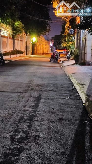 BÁN NHÀ MẶT TIỀN 35 TỶ/ 194M2. BÌNH AN, QUẬN 2. TP THỦ ĐỨC