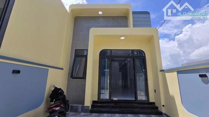 NHÀ  CÁCH BIỂN PHƯỚC HẢI 2,5 km  – GIÁ SIÊU RẺ – 5 x 19.3m - 60m² thổ -  1 tỷ 550