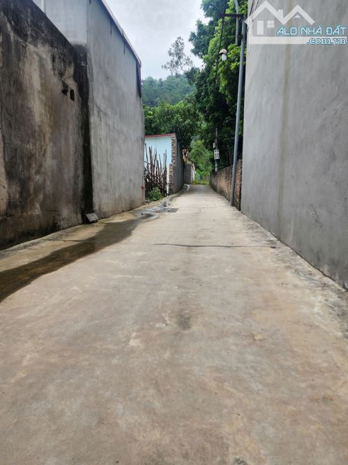Bán đất thổ cư Lãm Trại . dt 57m. mt 4.2m . Hướng T . giá 1 ty7