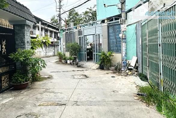 Lô Đất thổ cư đường TÂN THỚI NHẤT 01, Diện tích 193m2 (7.5 x 26), Đất trống tiện xây mới,