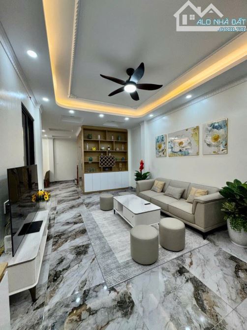 siêu phẩm Cổ Nhuế sẵn sàng giao dịch, kinh doanh dòng tiền, ô tô tránh, 60m2