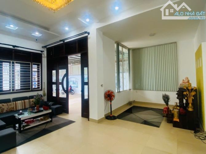 NHÀ BIỆT THỰ HẺM QUANG TRUNG, DT 10X26, GIÁ 6 TỶ
