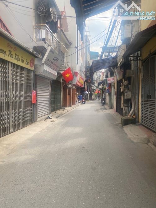 Cần bán gấp 71m đất tại Bắc cầu Ngọc Thụy Bồ đề Long biên