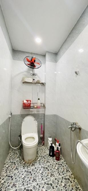 Bán nhà Trung Chánh hóc môn 100 m2 , 4 tỷ 250 , đường đồng tâm