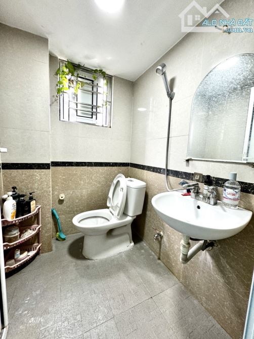 Bán nhà Minh Khai 37,8m2 - 5 tầng - Mặt tiền 3m - Giá chào 5,25 tỷ