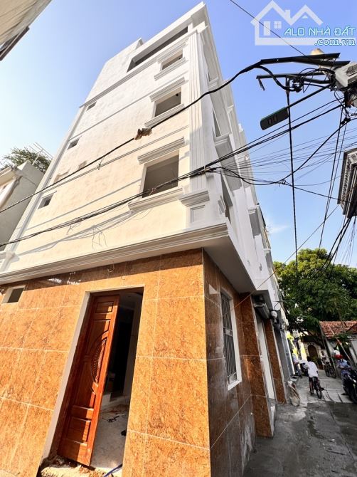Bán nhà Liên Mạc 50m2 - 5 tầng - Mặt tiền 6,9m - Giá chào 8,2 tỷ