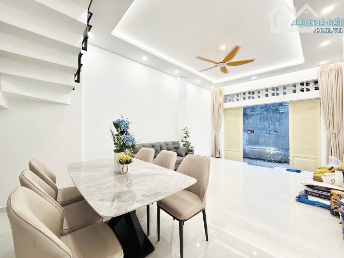 Bán Nhà Mới Gần Công Viên Làng Hoa-Chỉ 4xx