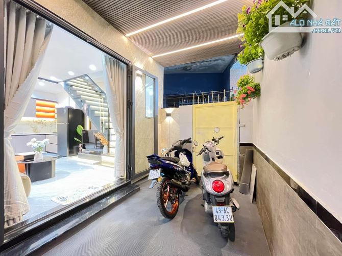 Cho thuê nhà 3 tầng kiệt Hùng Vương - Đà Nẵng