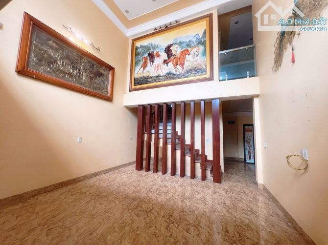 Bán nhà tập thể tầng 1 cực hiếm