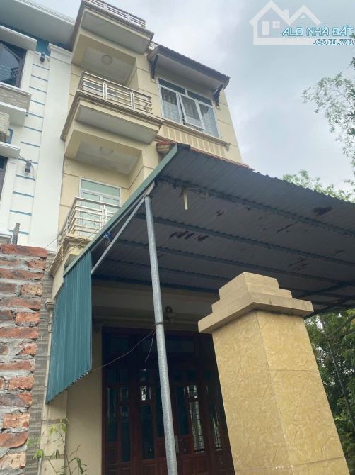 NHÀ NGÕ 1X TẢ THANH OAI – 38m² x 3.5 TẦNG – NGÕ Ô TÔ – GIÁ 4.9 TỶ