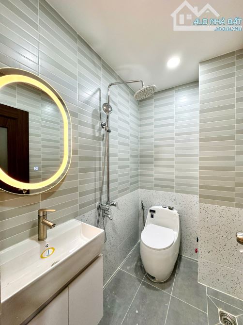 🌆 SIÊU PHẨM PHAM XÍCH LONG, PHÚ NHUẬN CHƯA TỚI 8 ĐỒNG - VỚI 5PN,5NVS - 5 TẦNG BTCT - HOÀN - 10