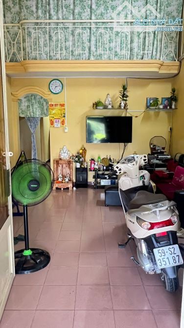bán nhà quận 12 mặt tiền kd 4.3x15 đường ht17 giá rẻ đầu tư 4.3 tỷ - 10