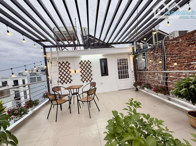 10.4 TỶ -MẶT TIỀN TRẦN BÁ GIAO, GIÁP BÌNH THẠNH – 72M², 5 TẦNG, NỞ HẬU – NHÀ MỚI ĐẸP ỞNGAY - 10