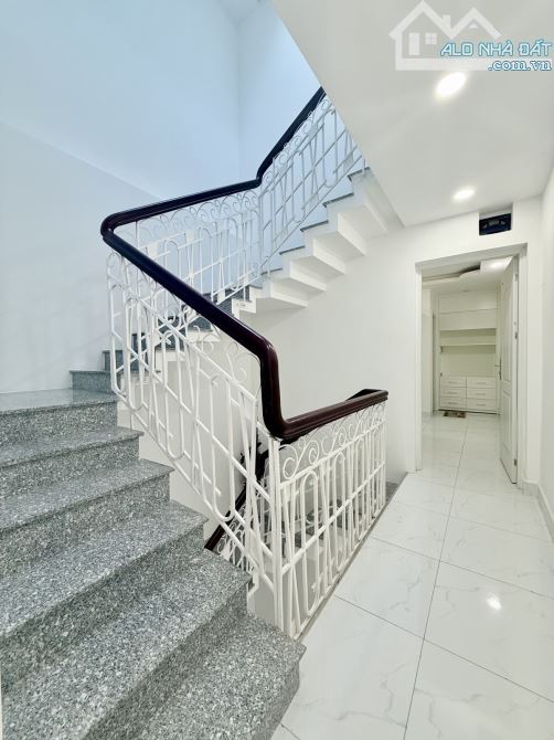 Huỳnh Khương Ninh quận 1 70m2 4 tầng giá chỉ 35 tỷ - 10