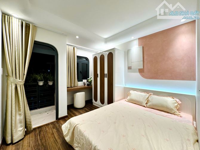 🌆 SIÊU PHẨM PHAM XÍCH LONG, PHÚ NHUẬN CHƯA TỚI 8 ĐỒNG - VỚI 5PN,5NVS - 5 TẦNG BTCT - HOÀN - 11