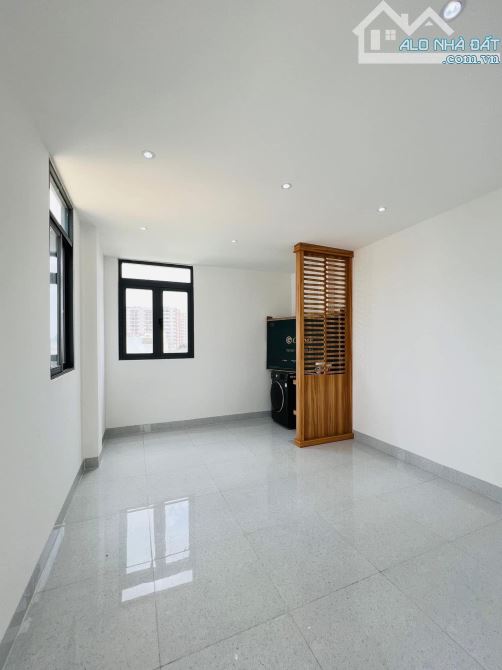 Nhà đẹp 54.6m2 ngay Đường Số 5, Thủ Đức. Giá: 3 Tỷ 090. SHR, đang cho thuê 13 tr / tháng - 11