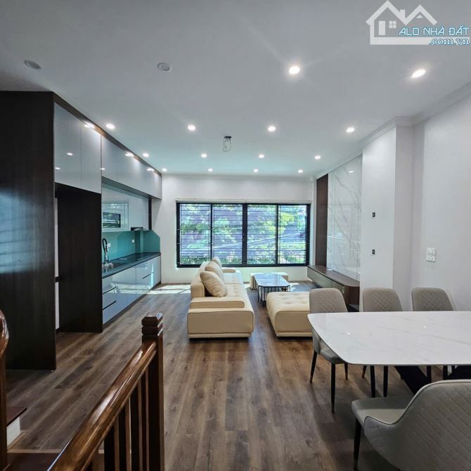Bán nhà Hoa Lâm: 42m2 x 5 tầng x MT 5M, thang máy x gara ô tô, KD sầm uất! - 11