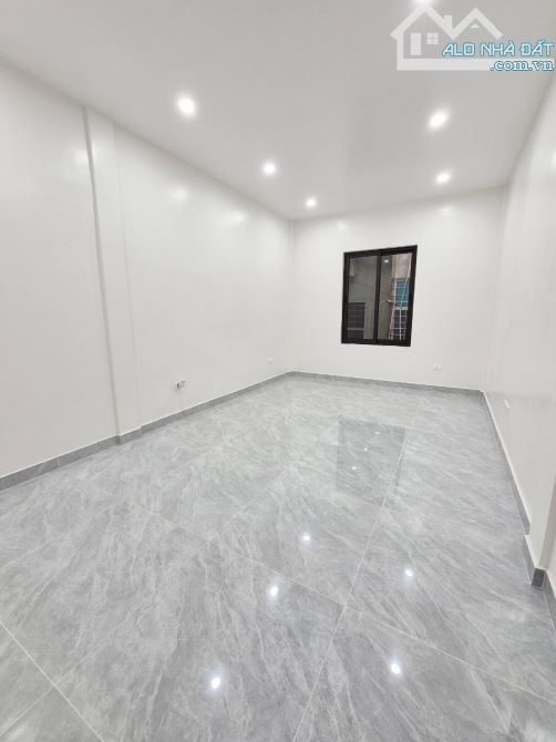 NGUYỄN TRÃI – 63M² – 6 TẦNG THANG MÁY – GARA Ô TÔ – 20.5 TỶ – NHÀ ĐẸP Ở NGAY- THANH XUÂN - 11