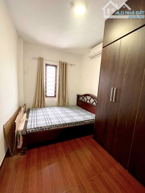 BÁN TÒA NHÀ CCMN ĐƯỜNG TAM KHƯƠNG. 100M2 - 7 TẦNG. THANG MÁY. 14 PHÒNG. - 11