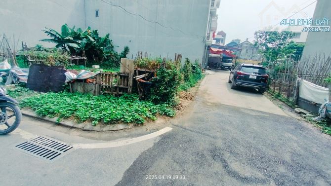 Bán đất Đức Thượng sát quốc lộ 32,lô góc trục chính 52m mặt tiền rộng chỉ nhỉnh 6 tỷ - 2