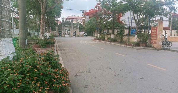 Bán đất Hoà Lạc, duy nhất 1 lô 100m2, lô góc, thẳng cổng CNC 1, DH FPT, 5p tới Metro - 1