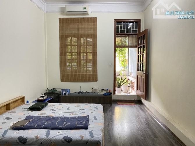bán nhà phố ngọc lâm - long biên - ngõ ô tô thông -3 tầng - 44.8m2- 14.3 tỷ. - 1