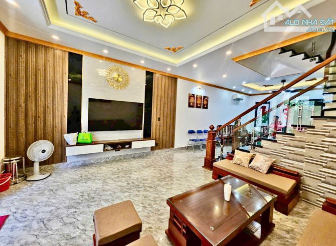 Phố Kim Ngưu sầm uất - mặt ngõ thông - vài bước ô tô - 50m2 - 5T - nhỉnh 8 tỷ - 1