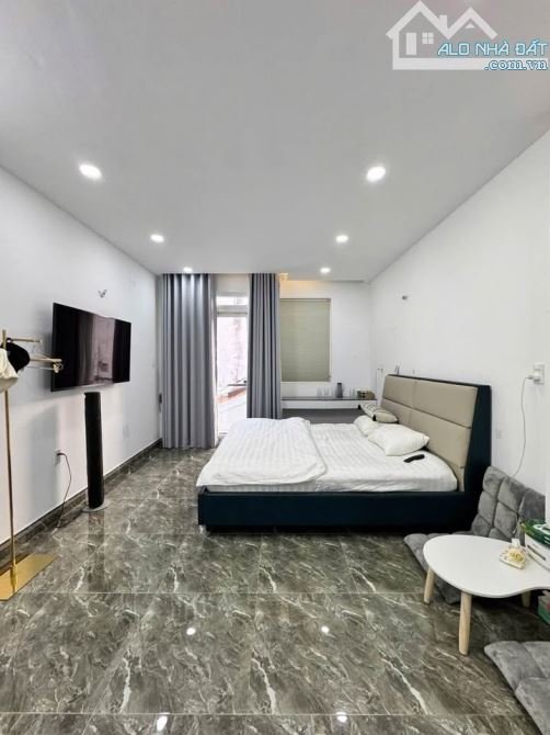 Bán nhà Xuân Thuỷ, nội thất mới đẹp, 10m ra phố, ô tô đỗ cửa, kinh doanh, 6 tầng,thang máy - 1