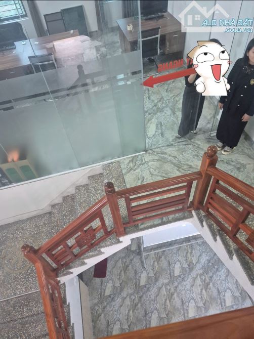 Bán nhà 4 tầng Trục chính Chu Mẫu . dt 92,3m . mt 5m . hướng ĐN . giá 8 ty8 - 1
