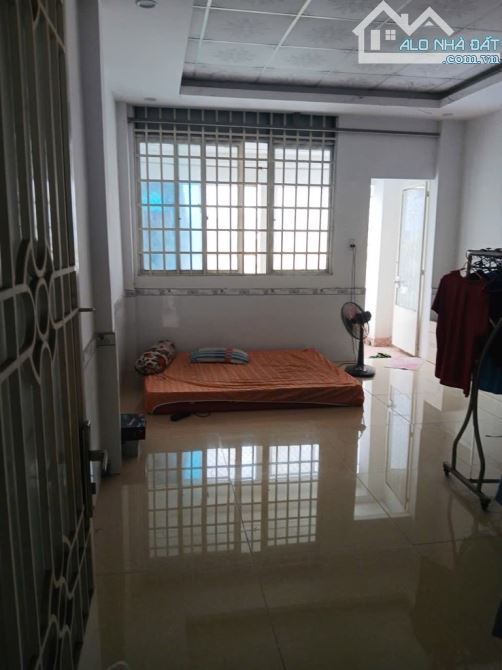 SIÊU HOT - Q12 GIÁP GÒ VẤP - ĐƯỜNG Ô TÔ KINH DOANH 9M - SỔ VUÔNG A4 - 3TẦNG HOÀN CÔNG ĐỦ - - 1