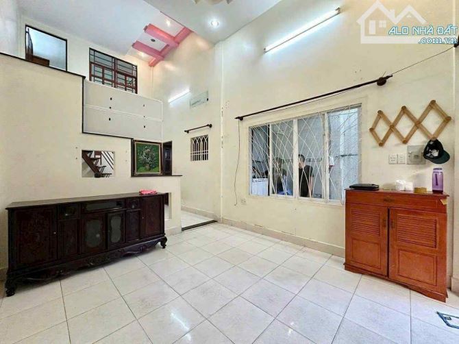 7.x tỷ - HẺM XE HƠI 5M THÔNG  - CÁCH MẠNG THÁNG TÁM –CN 60M2 – NGANG 5M - 1